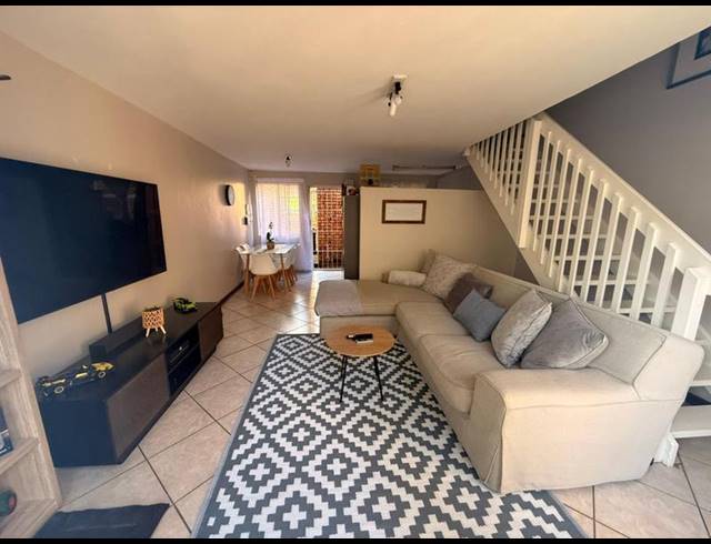 2 BEDROOM DUPLEX FOR SALE IN MORELETAPARK